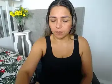 Stripchat Free Porn Cam of cum_bigass