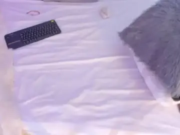 Stripchat Free Porn Cam of Maddie_Ray