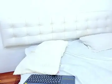 Stripchat Live Sex of Alanna_miaw