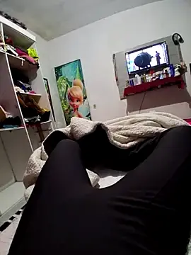 Stripchat Live Sex Cam of emimyy