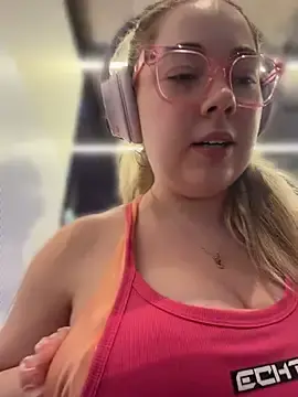 Stripchat Best Webcam of brooklynivy