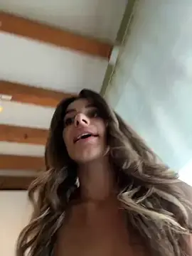 Stripchat Live Sex of -Alisa