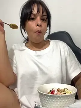 Stripchat Adult Webcam of Kataliina