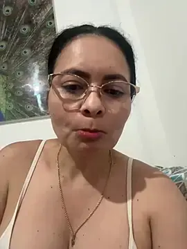Stripchat Live Sex Cam of Janna099