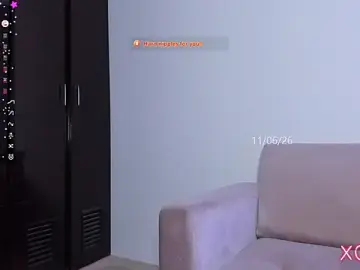Stripchat Free Porn Cam of Lilacutte_