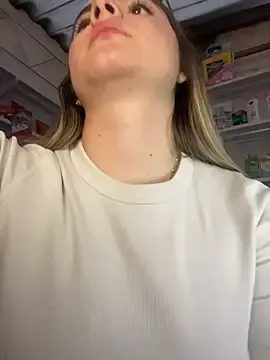 Stripchat Live Sex Cam of imlindapink