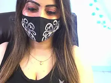 Stripchat Nude Webcam of Tamanaoberoi