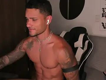 Stripchat Free Live Porn of Alessandro_Vanni