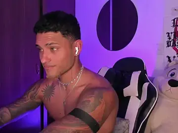 Stripchat Best live sex cam show of Alessandro_Vanni