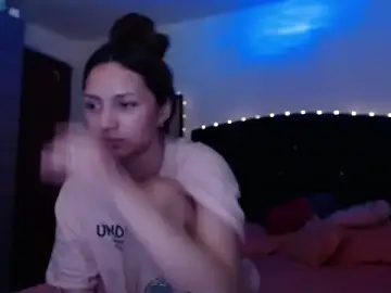 Stripchat Free Live Porn of holy_juli