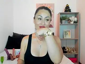 Stripchat Best Webcam of SaraMilf_69