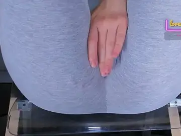 Stripchat Best live sex cam show of Cameltoe_squirt_inPants