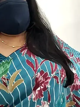 Stripchat Live Sex Cam of saritha29