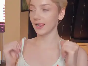 Stripchat Watch Live Sex Cams of MaeEversley
