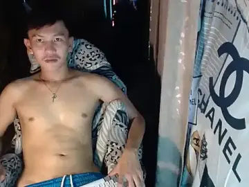 Stripchat Nude Webcam of RalfAsian25
