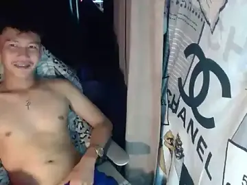 Stripchat Free Live Porn of RalfAsian25
