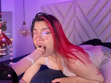 Stripchat Free Live Porn of EmmaSwift_