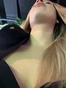 Stripchat Watch Live Sex Cams of SashaCatt