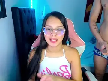 Stripchat Nude Webcam of jessi_and_boy