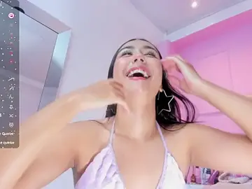 Stripchat Free Live Porn of ALAHIACRUZ1