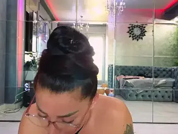 Stripchat Watch Live Sex Cams of Theowonder