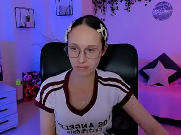 Stripchat Live Sex Cam of mona_cloud