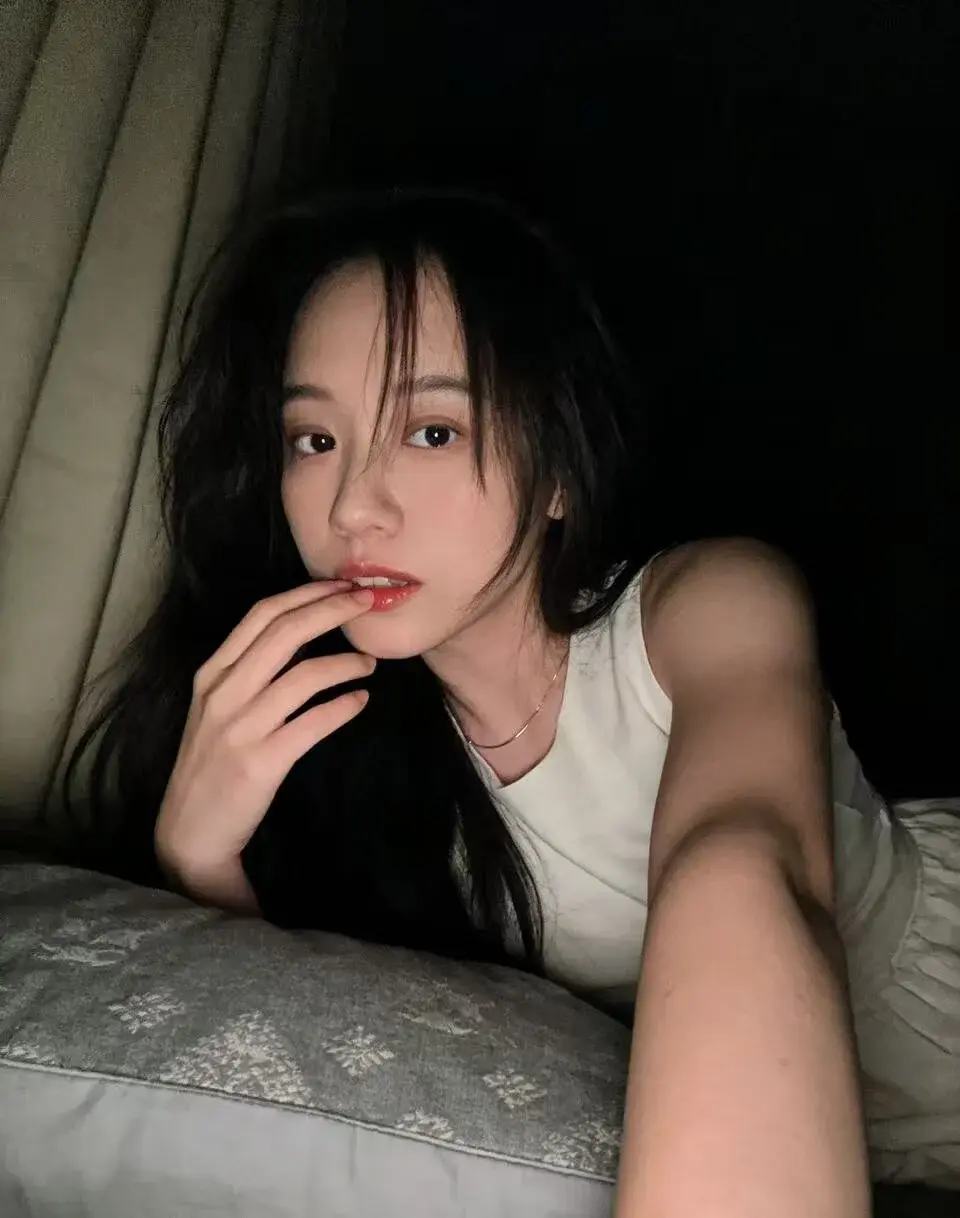 Liuyifei2005