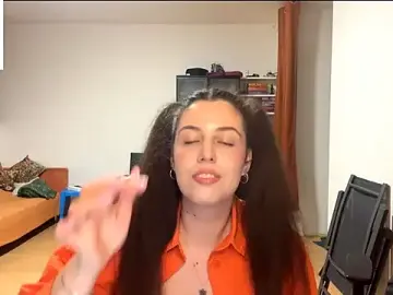 Stripchat Watch Live Sex Cams of SweetFenomen67