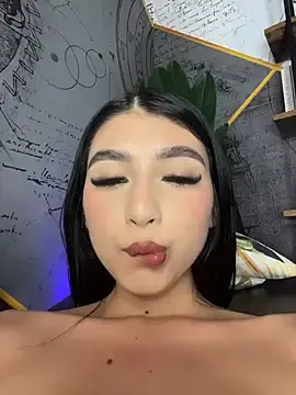 Stripchat Free Live Porn of BadLilAngelXXX