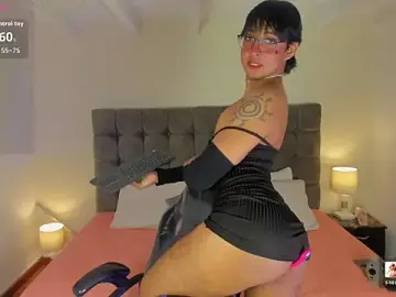 Stripchat Live Sex Cam of Dark_hairy_