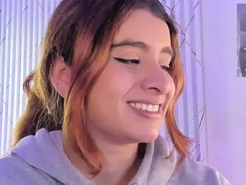 Stripchat Live Sex Cam of Naomy_tay1
