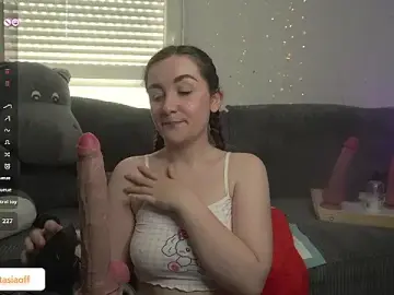 Stripchat Sex Cam of Ana_Delacour