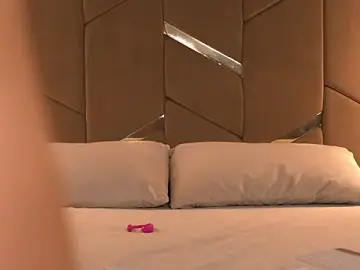 Stripchat Live Sex Cam of Rina_Babe