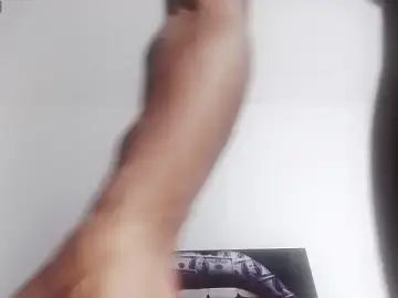 Stripchat Free Live Porn of drake_brwon_23