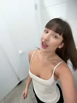 Stripchat Sex Cam of Sophie_Avory
