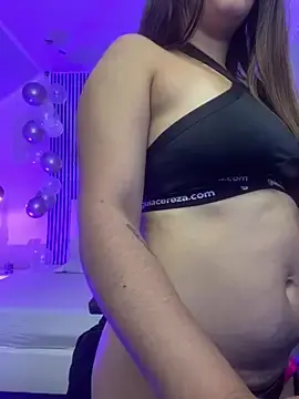 Stripchat Live Sex Cam of liss_black
