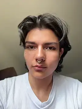 Stripchat Live Sex Cam of Liamdelrey