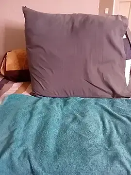 Stripchat Free Live Porn of shy-lillyX22