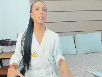 Stripchat Live Sex of laurenn_moore