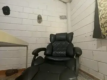 Stripchat Free Live Porn of Max_TheHorseDick