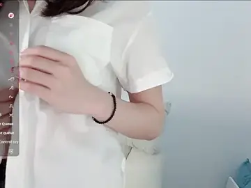Stripchat Free Live Porn of peachy_kiss