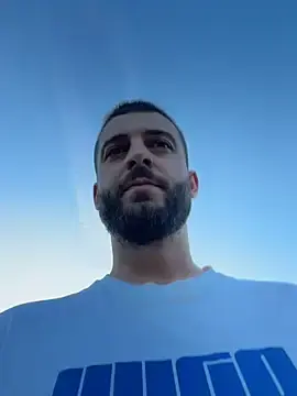 Stripchat Live Sex of Pablo_Hornyguy95