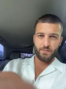 Stripchat Sex Cam of Pablo_Hornyguy95