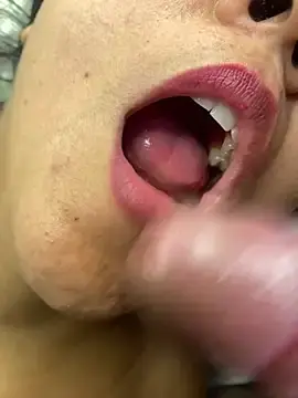 Stripchat Free Porn Cam of mayemarc