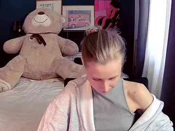 Stripchat Sex Cam of KatiKate