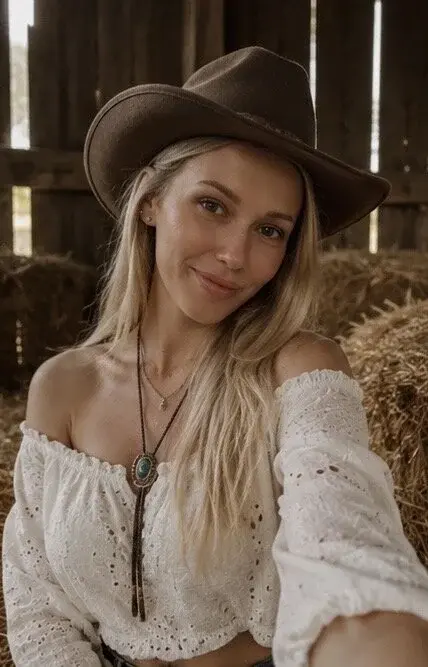 LucyAddison