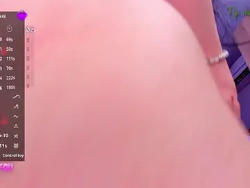 Stripchat Live Sex Cam of Mayzzie