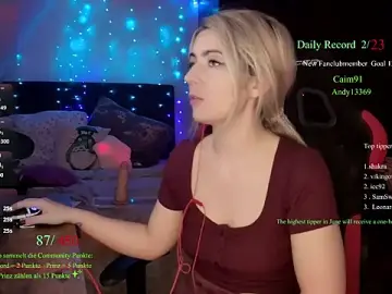 Stripchat Free Live Porn of Lisaonthemoon