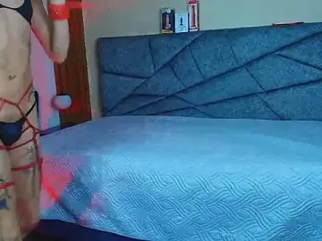 Stripchat Sex Cam of Kitty_Paradise_