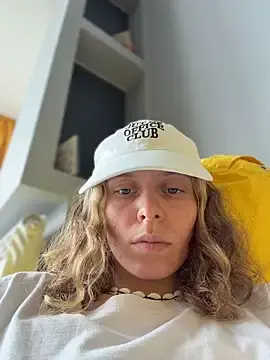 Stripchat Live Sex of RinaMood